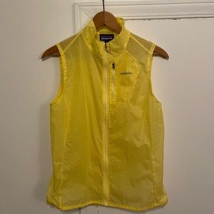 Patagonia Houdini Vest in Yoke Yellow